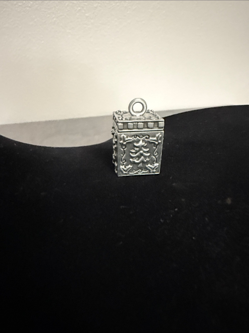 GANZ Silver-Tone Ornate Box Charm prayer Pendant Christmas